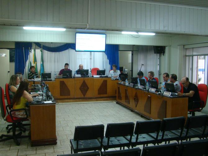 Destaques da sessão extraordinária do dia 16 de dezembro da Câmara de Vereadores de Laranjeiras do Sul
